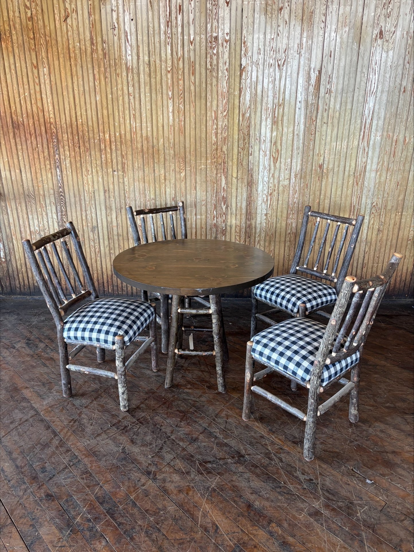 Pine Dining Table and 4 Chair Set - FREE SHIPPING