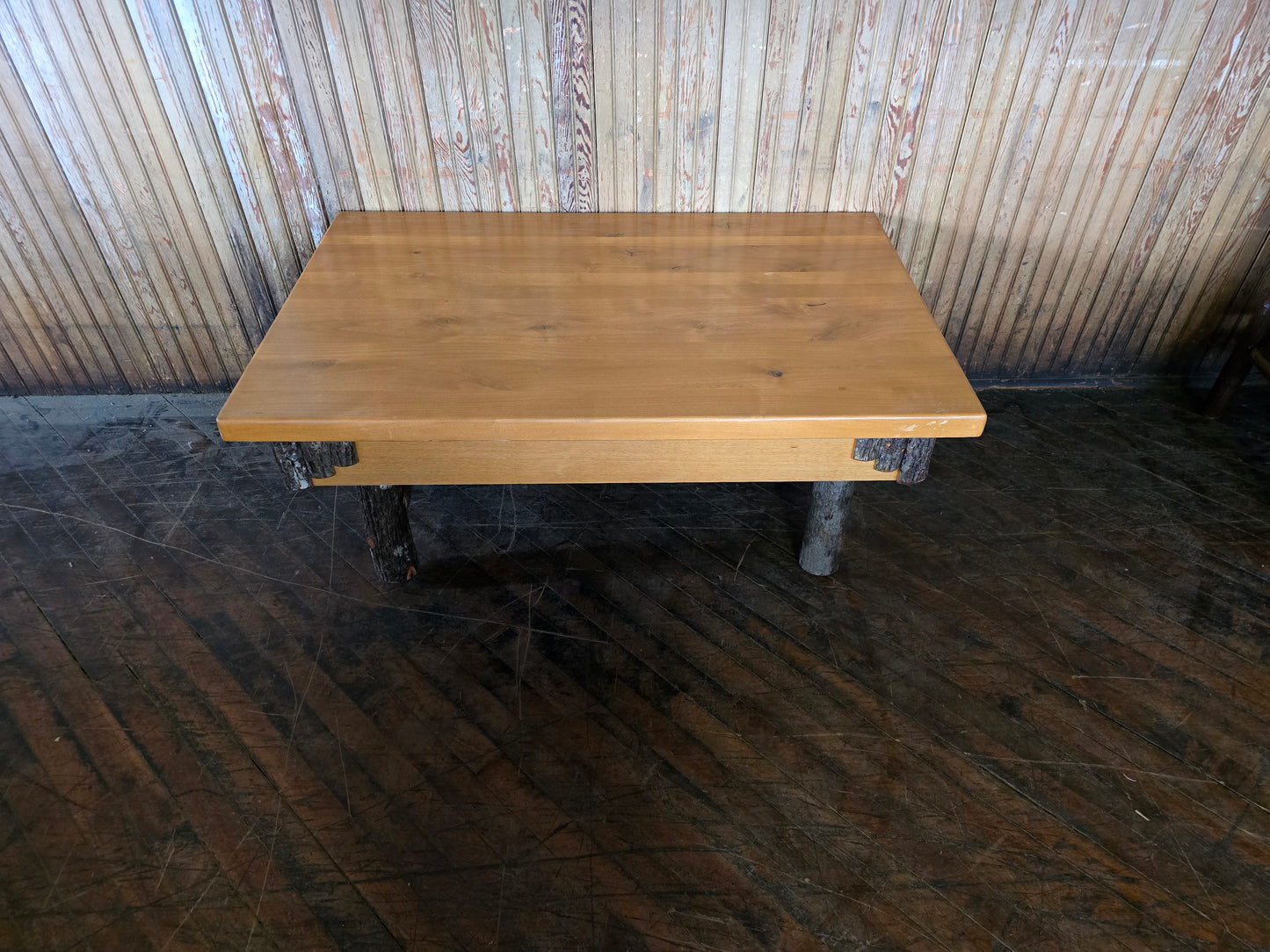 Cocktail Table PRICE REDUCED!!!- FREE SHIPPING
