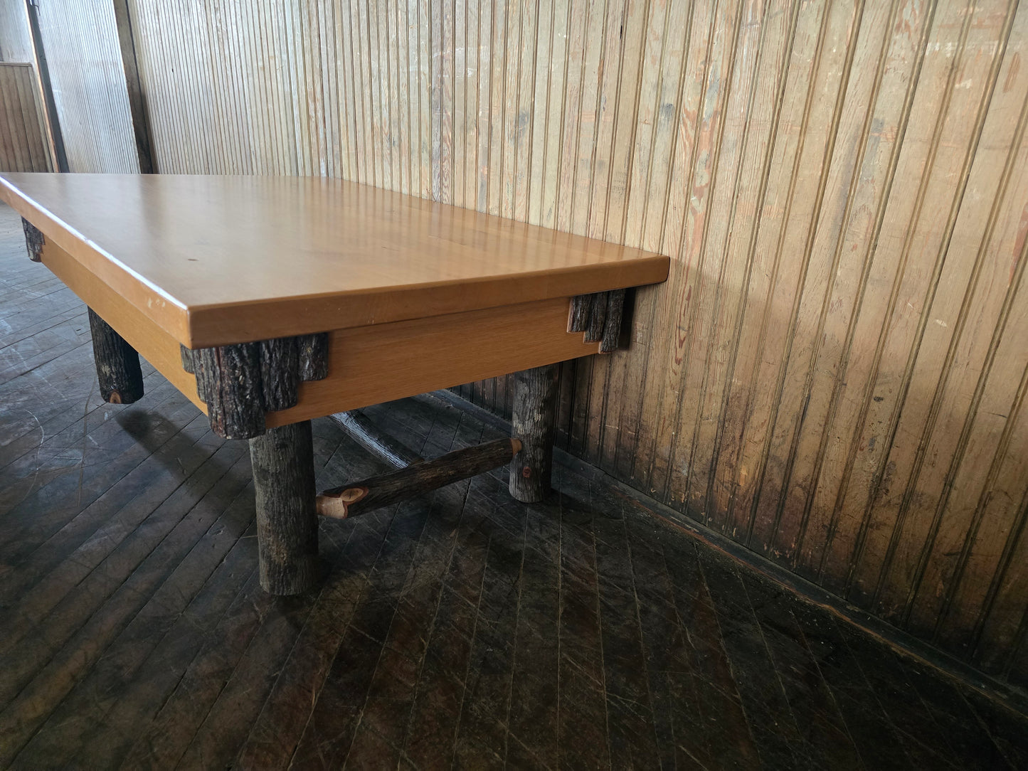 Cocktail Table PRICE REDUCED!!!- FREE SHIPPING