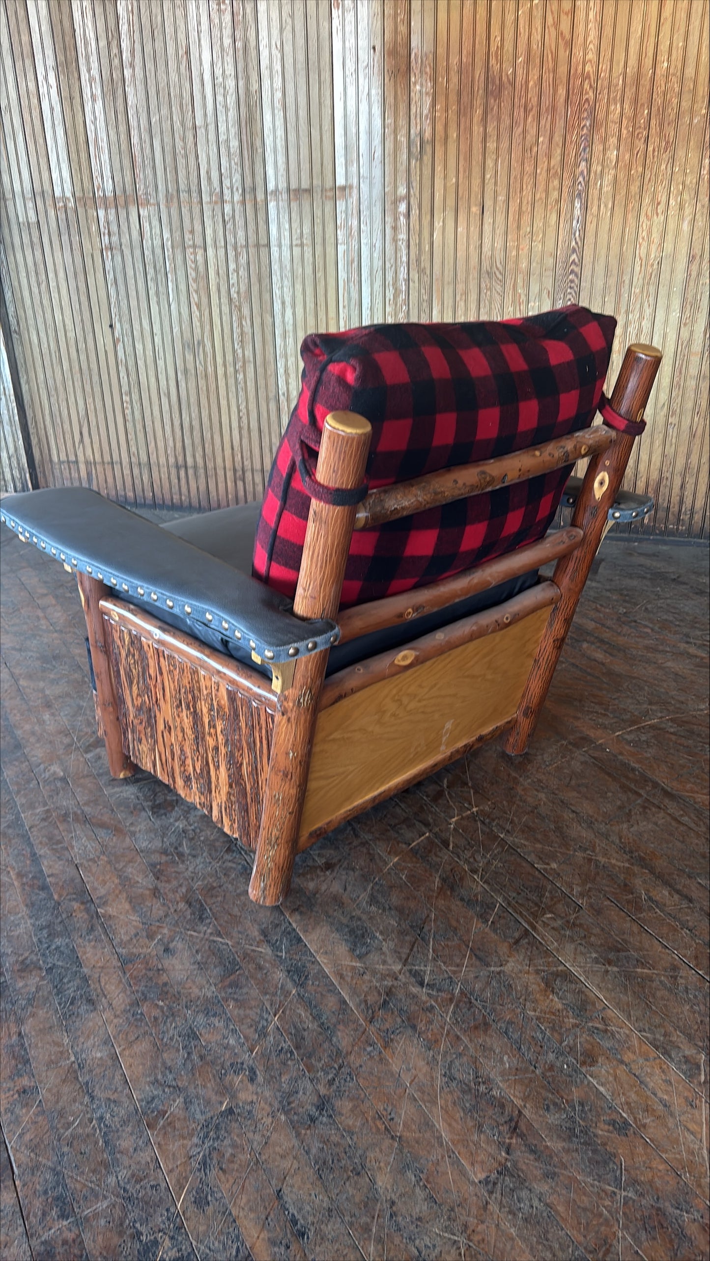 Cody Club Lounge Chair - FREE SHIPPING