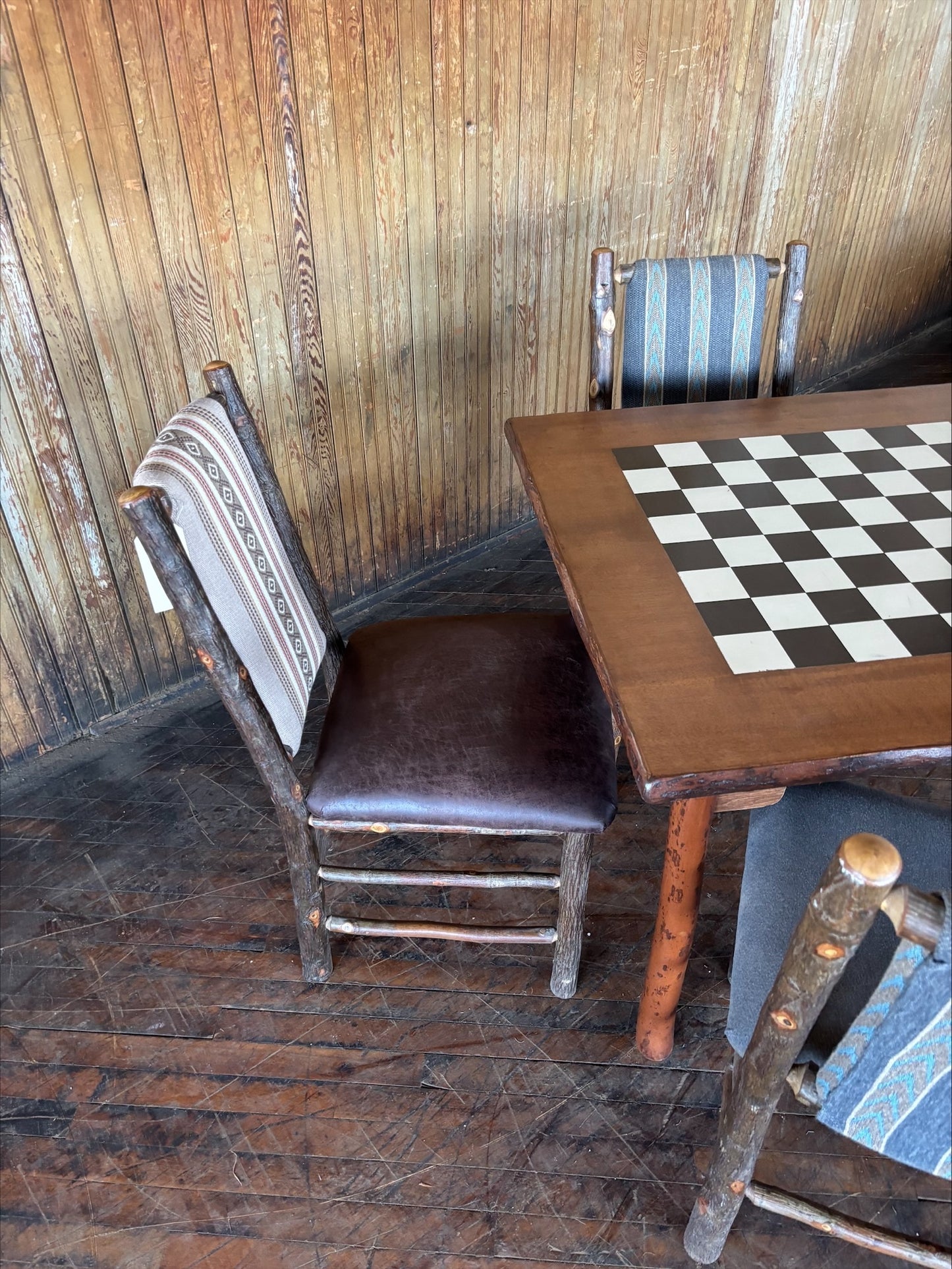 Game Table and 4 Chair Set - FREE SHIPPING