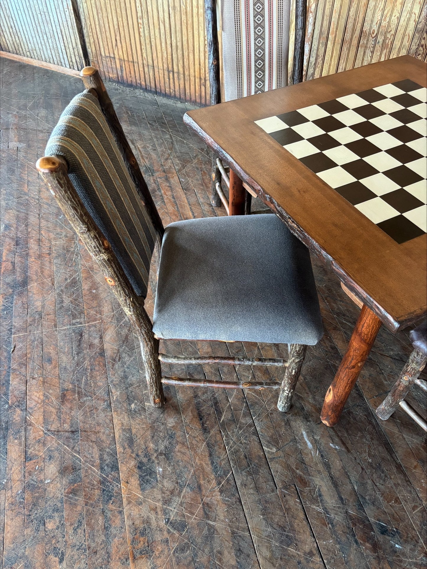 Game Table and 4 Chair Set - FREE SHIPPING