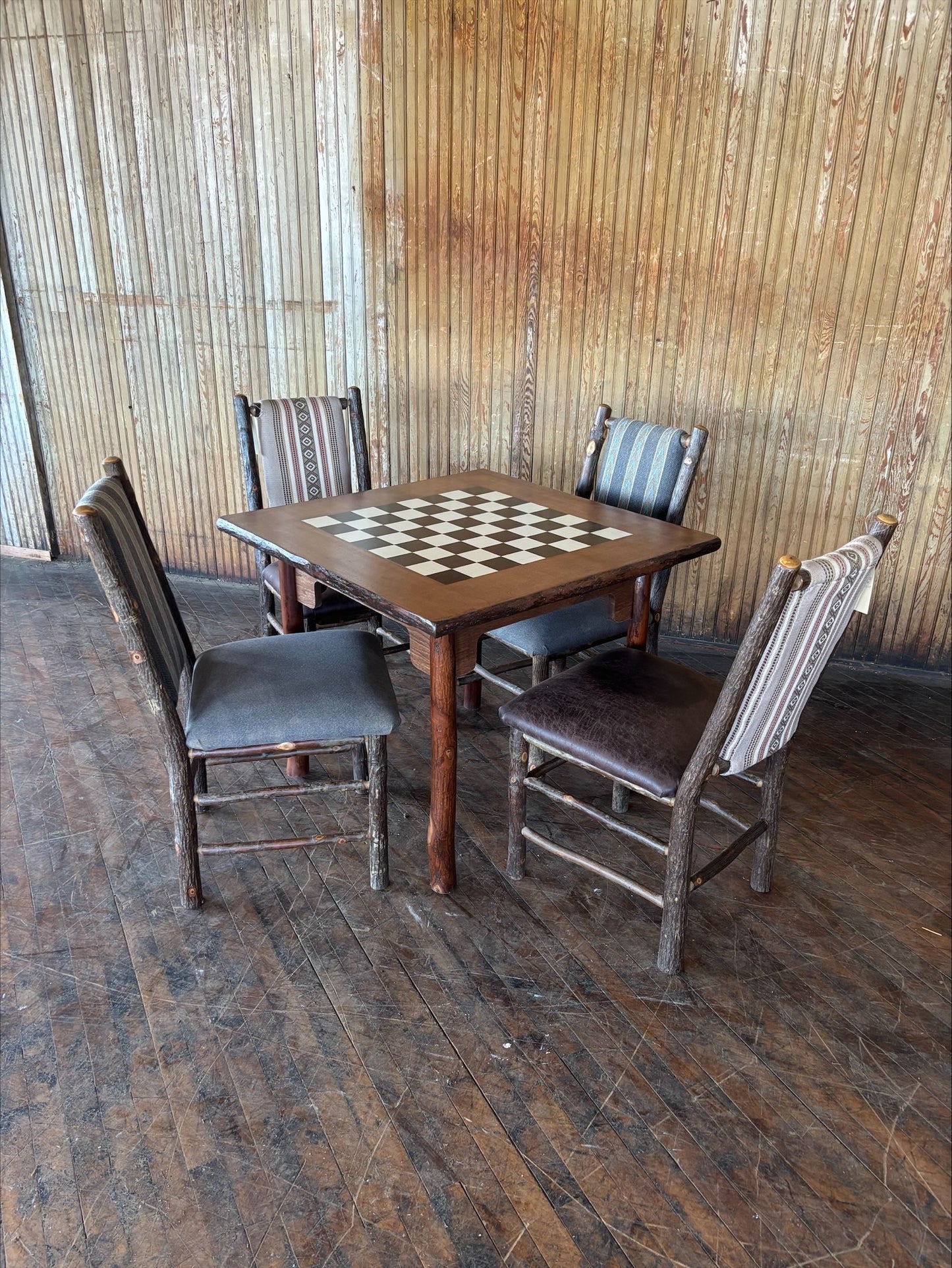 Game Table and 4 Chair Set - FREE SHIPPING