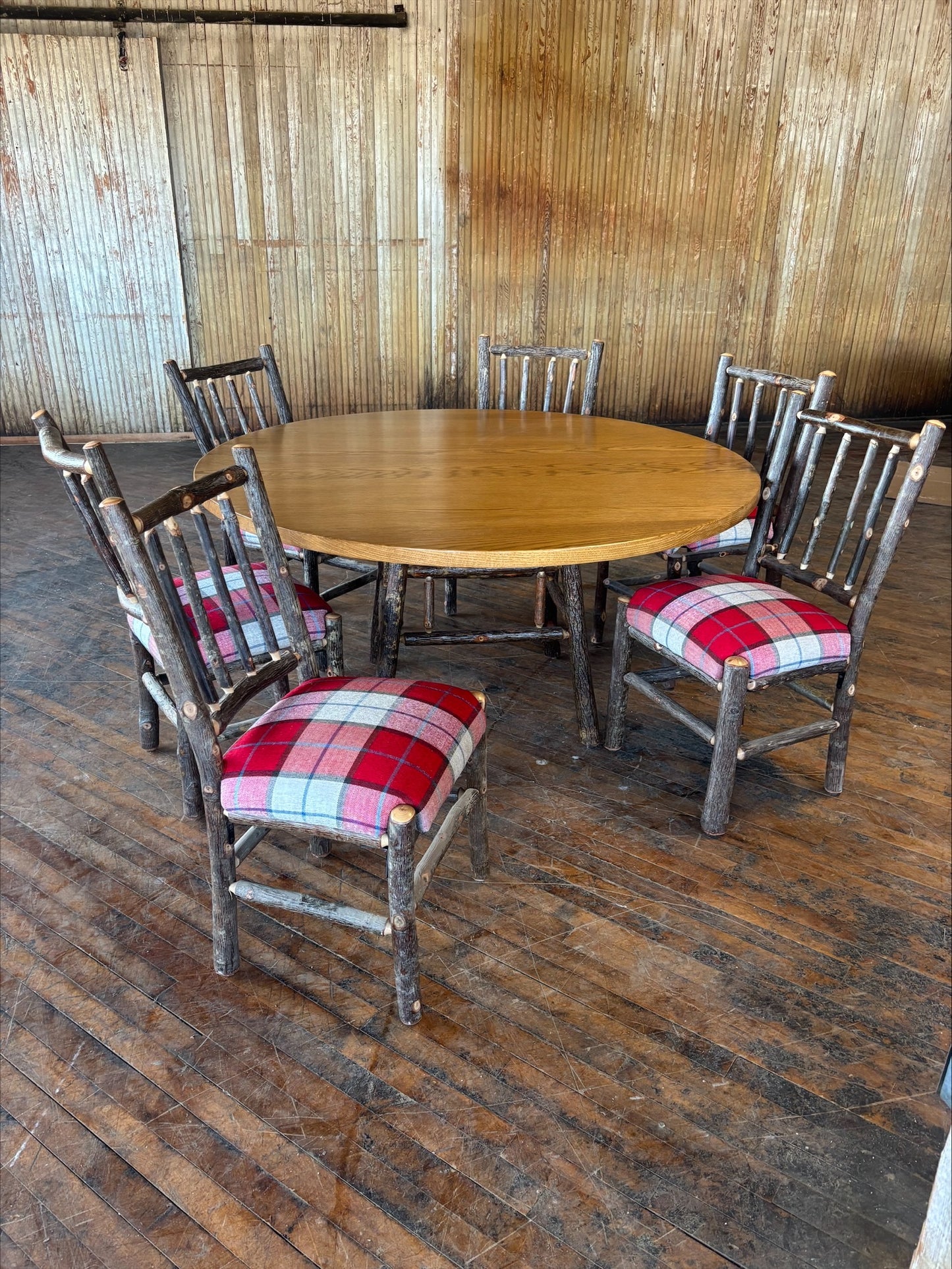 Oak Dining Table and 6 Chair Set - FREE SHIPPING