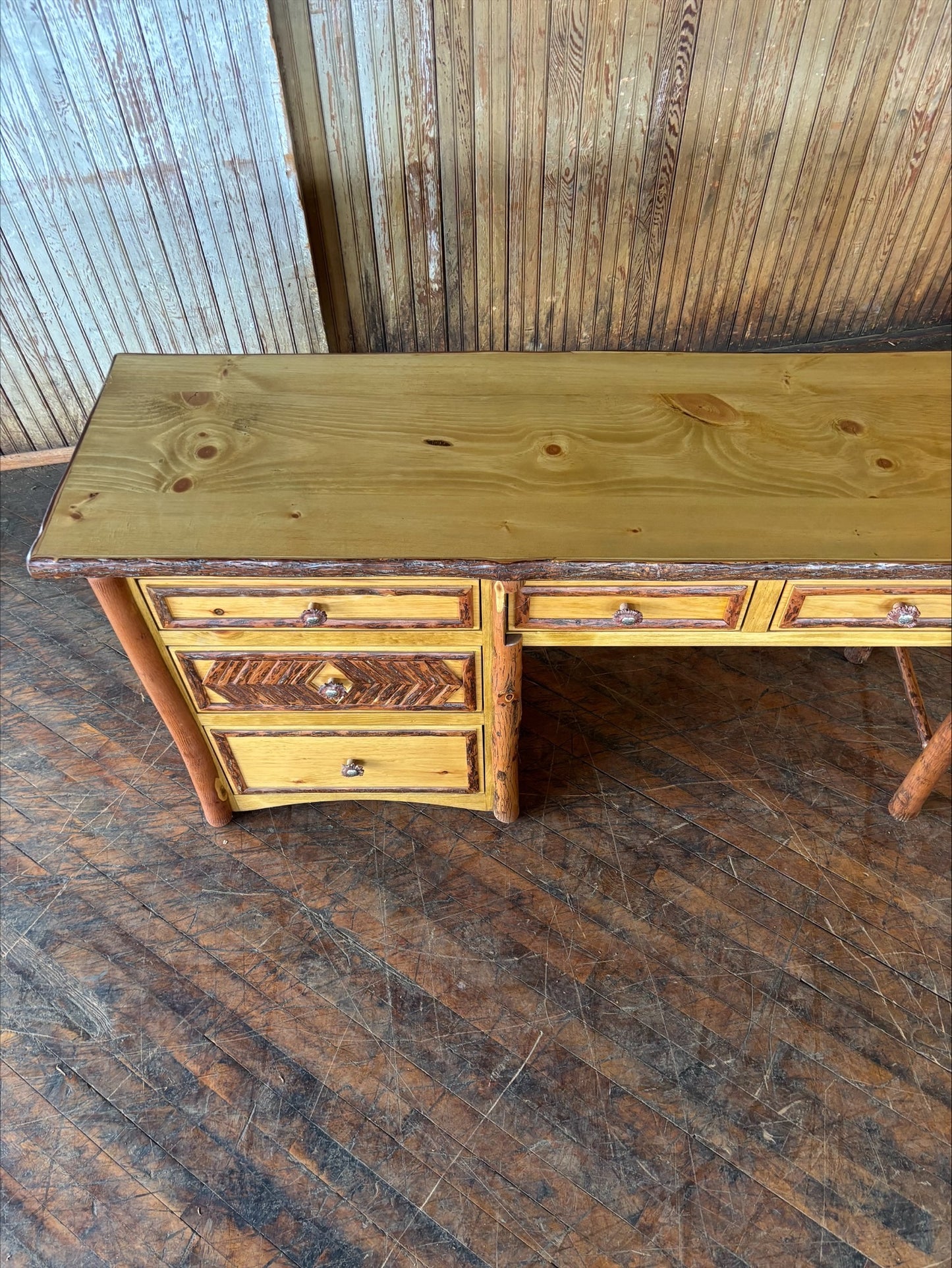 Pine Desk - FREE SHIPPING