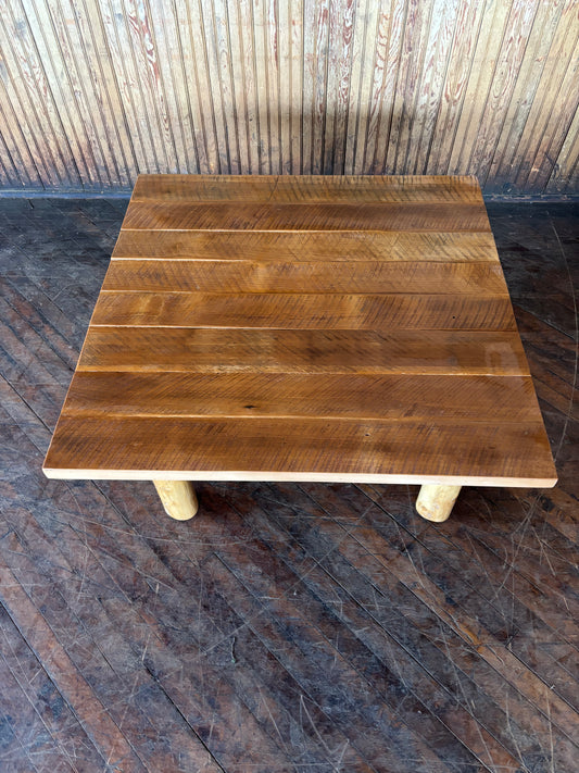 Barn wood Coffee Table - FREE SHIPPING