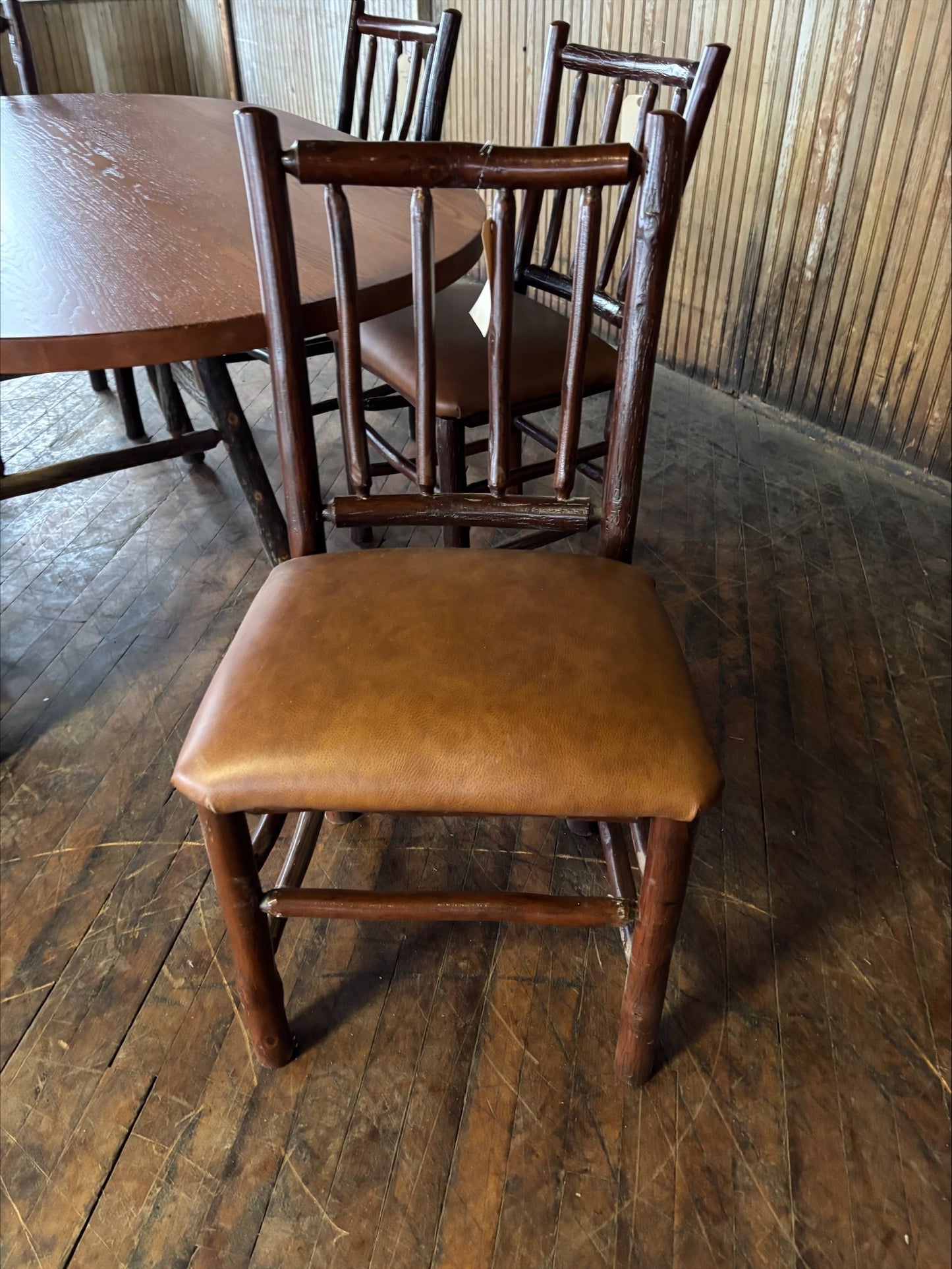 Oak Dining Table and 6 Leather Chair Set - FREE SHIPPING